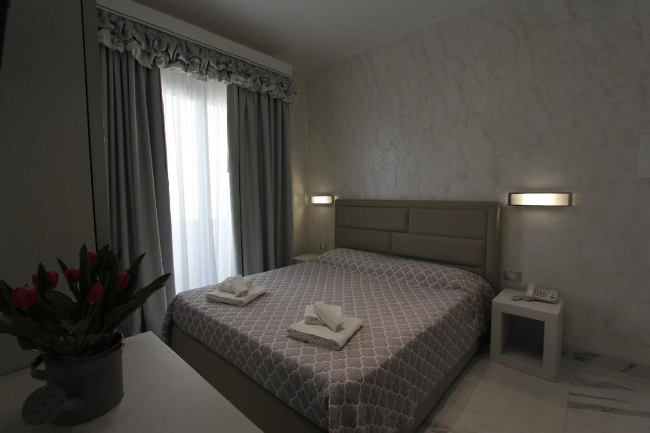 Hotel Presidente ปอร์โตเชซาเรโอ ภายนอก รูปภาพ